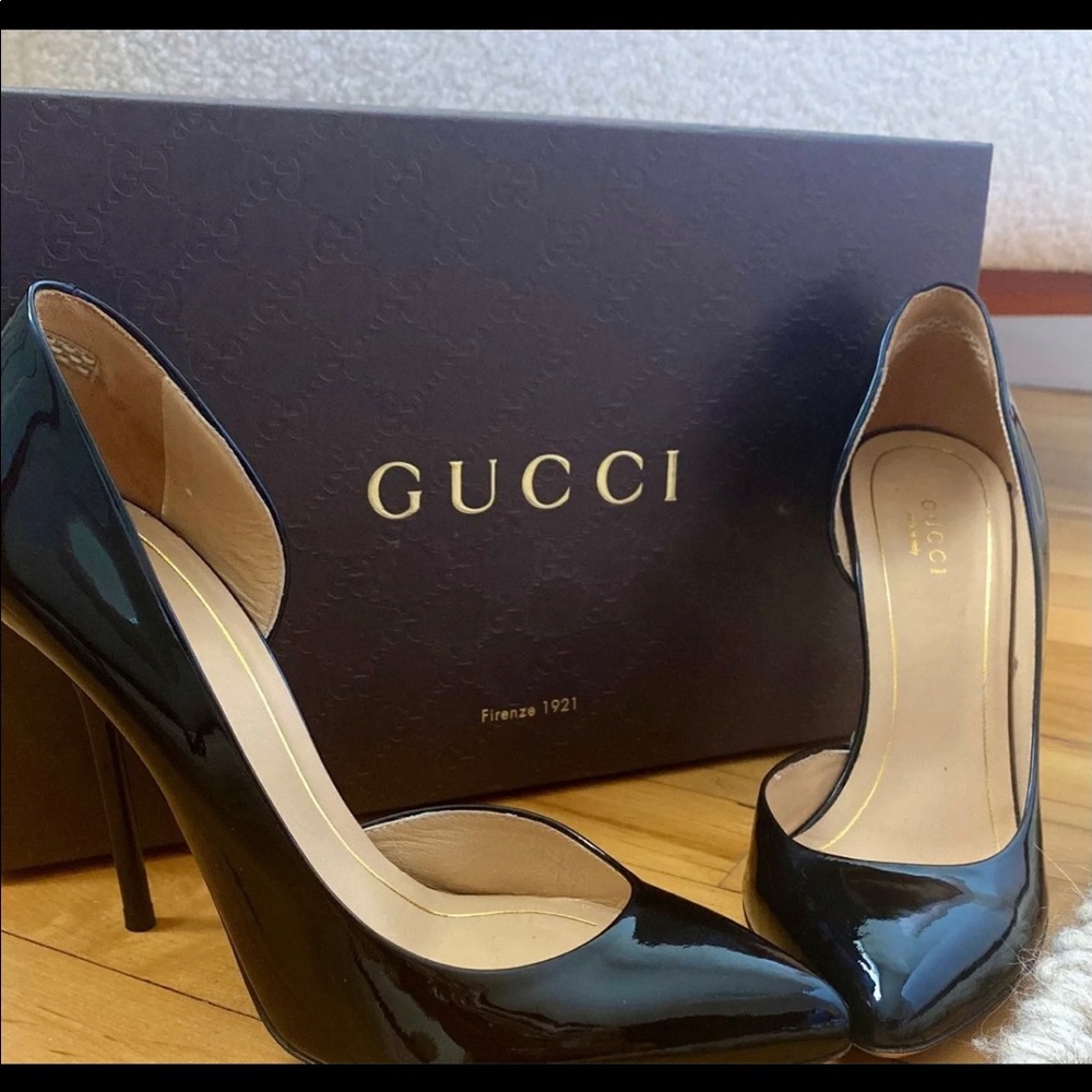 Gucci Vernice Crystal Black Pump